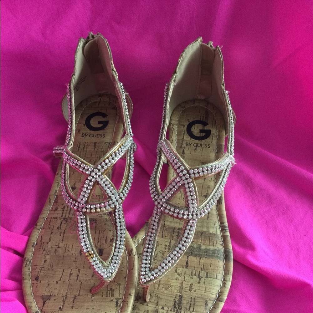 Sparkly gold sandals from Guess - Picture 2 of 5